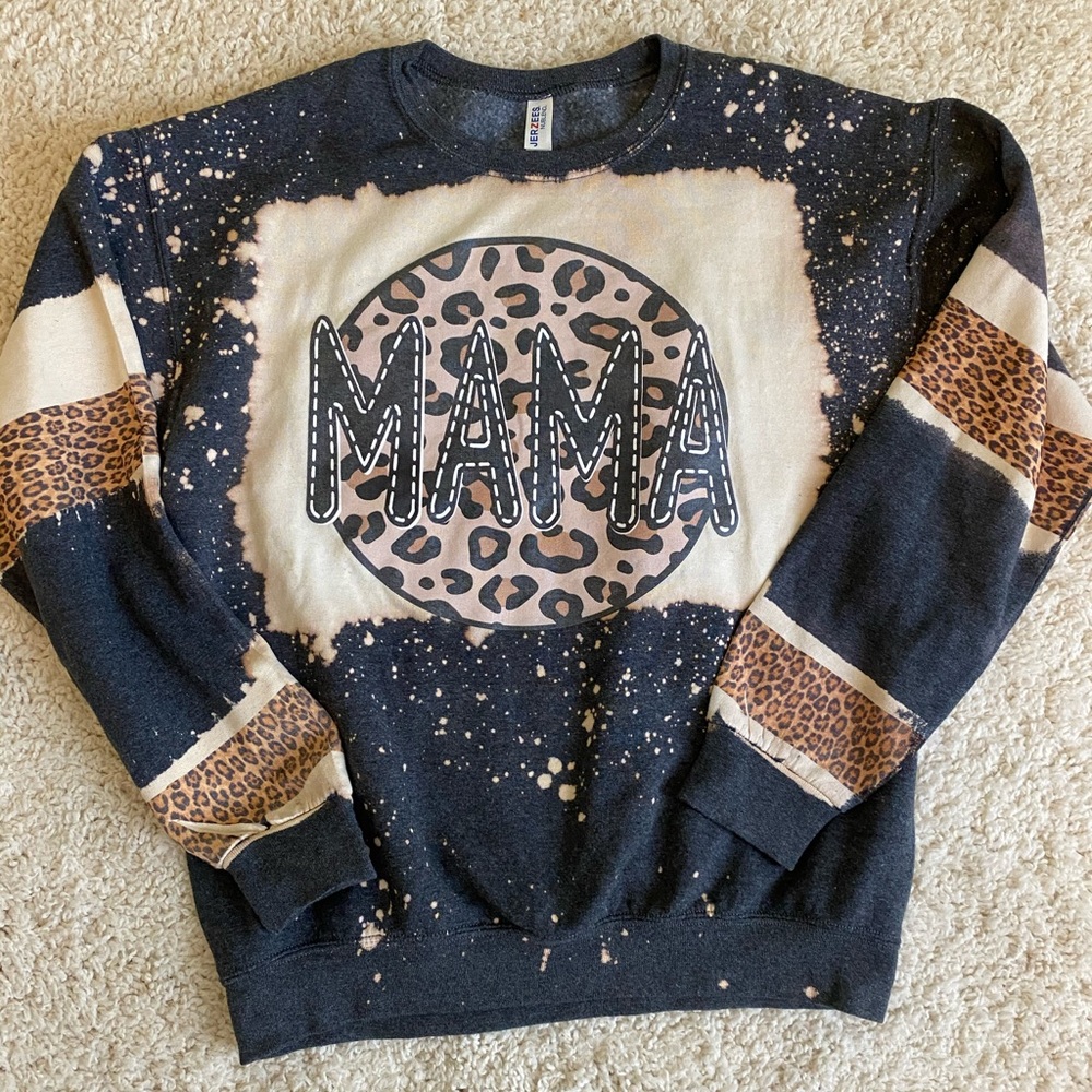 SOLD Mama sweatshirt